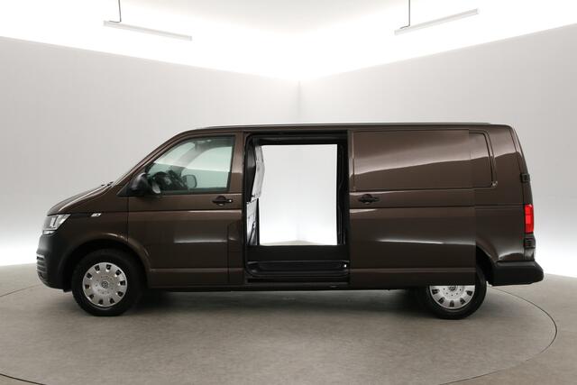 Volkswagen TRANSPORTER 2.0 TDI 150PK L2H1 | MARGE | Automaat | Airco | Camera | Cruise | 3-Zits | Trekh. | Carplay | 2xSchuifdeur | Stoelverw.