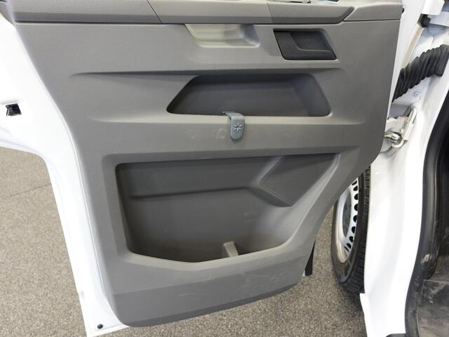 Volkswagen TRANSPORTER 2.0 TDI 110pk L2H1 Navigatie Apple Carplay/Android Auto Trekhaak Camera Parkeersensoren achter Cruise Control Airco