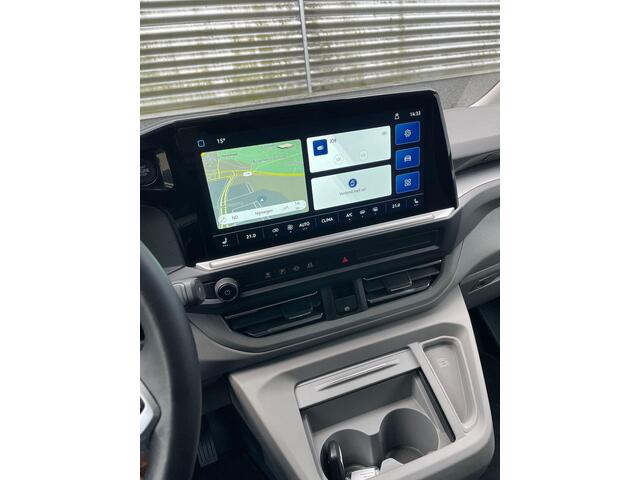 Volkswagen TRANSPORTER 2.0 TDI 170PK Automaat L2 Bulli Intro Led | Black Edition | Navigatie | Stoelverwarming | Carplay | L.M.Wielen | Clima