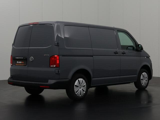 Volkswagen TRANSPORTER 2.0TDI 150PK 4-Motion Business | Achterdeuren | Airco | Cruise | Betimmering | 3-Persoons