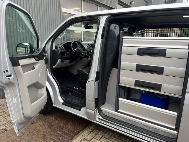 Volkswagen TRANSPORTER 2.0 TSI L2H1 Automaat Benzine/CNG Dubbele Schuifdeur Airco Cruise controle Bpm vrij Trekhaak Klep achter Omvormer Kastinrichting Standkachel Euro 6 Benzine Ideaal voor ombouw naar Camper !!