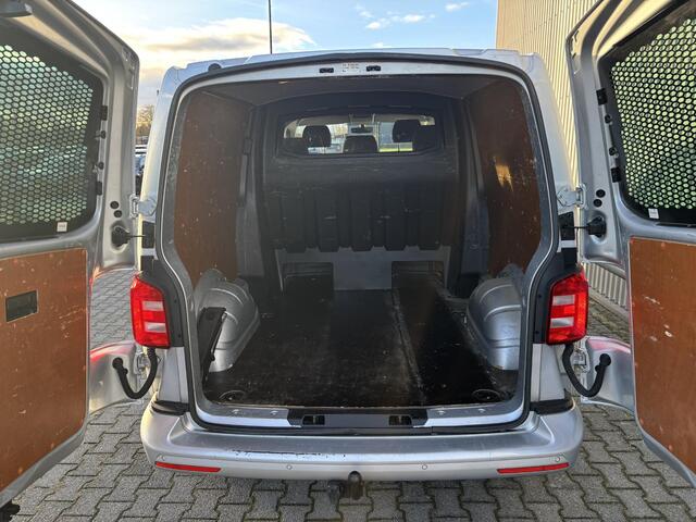 Volkswagen TRANSPORTER 2.0 TDI L2H1 DC*AUTOM.*A/C*ACC*NAVI*HAAK*CARPLAY*