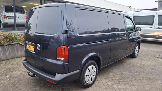 Volkswagen TRANSPORTER 2.0 TDI L2H1 28 Comfortline Trekhaak / PDC / Navigatie