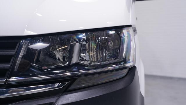 Volkswagen TRANSPORTER 2.0 TDI 110 pk L1H1 Airco, Apple Carplay Laadruimte Pakket, PDC achter, 3-Zits