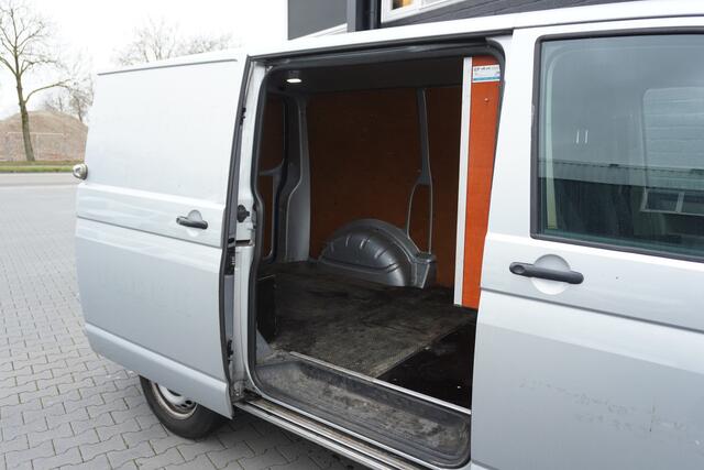 Volkswagen TRANSPORTER 2.0 TDI 150PK Automaat EURO 6 - Airco - Navi - Cruise - ¤14.950,- Excl.