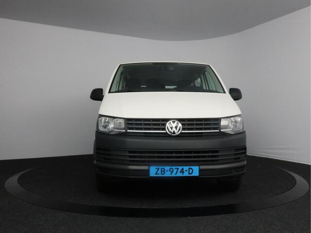 Volkswagen TRANSPORTER Kombi 2.0 TDI L1H1 18.925 excl. btw | 9 persoons | Airco | Taxi