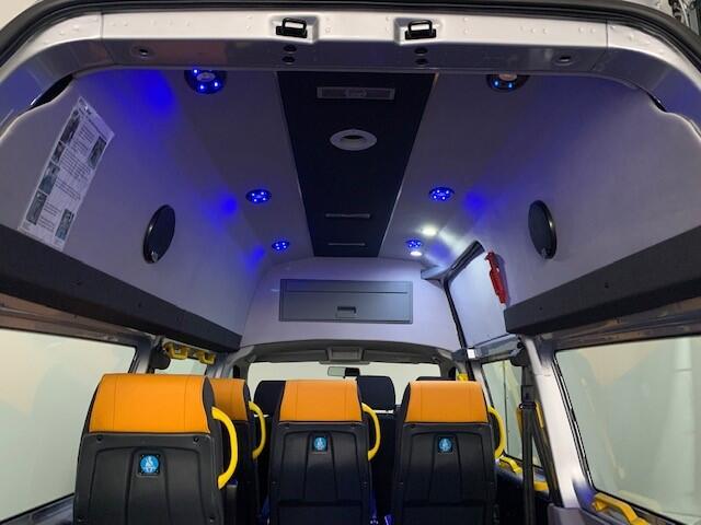 Volkswagen TRANSPORTER Kombi 2.0 TDI L2H3 > Rolstoelvervoer / 9 personenbus / rolstoelbus / invalide bus / 9 persoonsbus / groepsvervoer