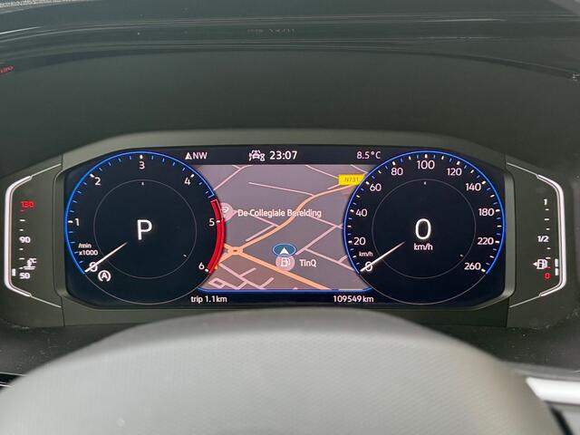 Volkswagen TRANSPORTER 2.0 TDI 150PK L2H1 Bulli NAP / Dubbele schuifdeur / Virtual Cockpit / Airco / Comfortstoelen