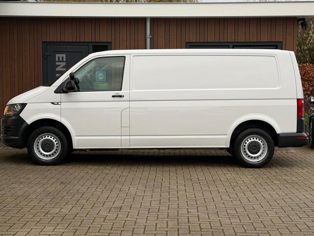 Volkswagen TRANSPORTER 2.0 TDI L2H1Camera Navi Cruise