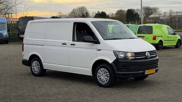 Volkswagen TRANSPORTER 2.0 TDI 75KW 102PK EURO 6 AIRCO/ NAVIGATIE/ CRUISE CONTROL/ PDC/ 100% DEALERONDERHOUDEN