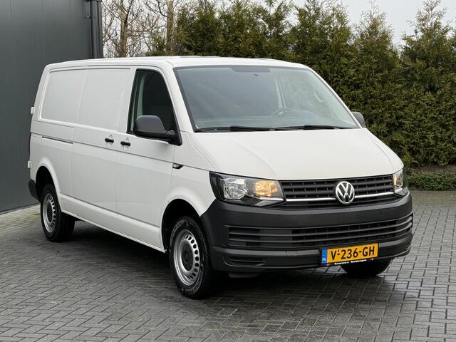 Volkswagen TRANSPORTER 2.0 TDI 150 PK E6 / DSG AUTOMAAT / L2H1 / 1e EIG. / TREKHAAK / AIRCO / CRUISE