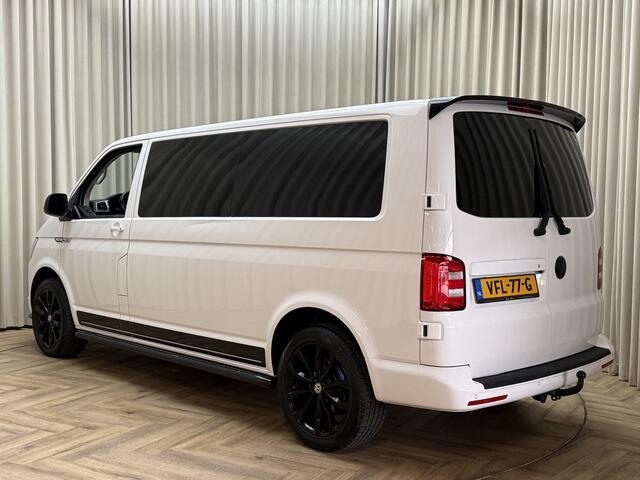 Volkswagen TRANSPORTER 2.0 TDI L2H1 DC Highline *LED* Leder / Adapt. Cruise / Carplay / Camera / Trekhaak / Navigatie / 19'' LMV / Org.NL!