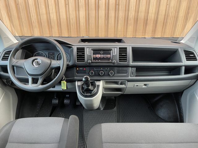 Volkswagen TRANSPORTER 2.0 TDI L2H1 DC | BTW | Pick-up! | 6 Pers. | Trekhaak | Apple Carplay | Cruise Control | Stop&GO | Airconditioning |