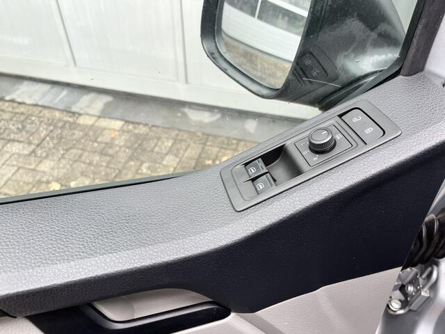 Volkswagen TRANSPORTER 2.0 TSI L2H1 Benzine /CNG Dubbele Schuifdeur Airco Cruise controle Bpm vrij Trekhaak Klep achter Omvormer Kastinrichting Standkachel Euro 6 Benzine Ideaal voor ombouw naar Camper !!