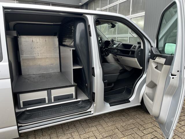 Volkswagen TRANSPORTER 2.0 TSI L2H1 Benzine /CNG Dubbele Schuifdeur Airco Cruise controle Bpm vrij Trekhaak Klep achter Omvormer Kastinrichting Standkachel Euro 6 Benzine Ideaal voor ombouw naar Camper !!