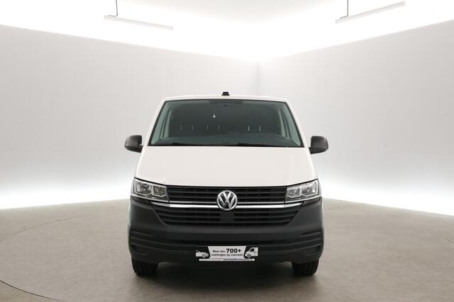 Volkswagen TRANSPORTER 2.0 TDI L2H1 | Airco | Adap. Cruise | 3-Zits | Trekh. | Camera | Carplay | Stoelverw.