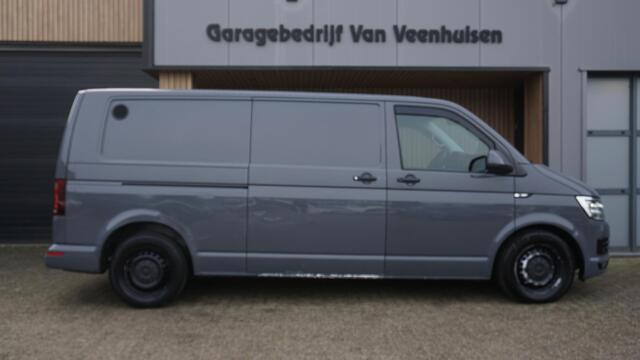 Volkswagen TRANSPORTER 2.0 TDI 150pk DSG L2H1 3-Zits LED Airco Cruise Control Trekhaak Facelift Bus *Only Export* Euro6!