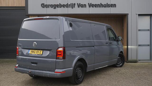 Volkswagen TRANSPORTER 2.0 TDI 150pk DSG L2H1 3-Zits LED Airco Cruise Control Trekhaak Facelift Bus *Only Export* Euro6!