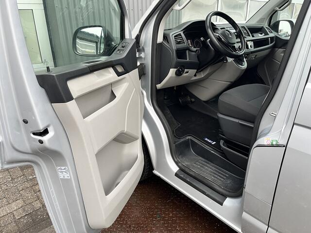 Volkswagen TRANSPORTER 2.0 TSI L2H1 204pk DSG Automaat Dubbele schuifdeuren Airco Adaptive Cruise Navigatie Pdc V/A Trekhaak 2500kg Lange wielbasis Lang Bpm vrij voor prive gebruik Kastinrichting Comfort stoelen met zijairbag i