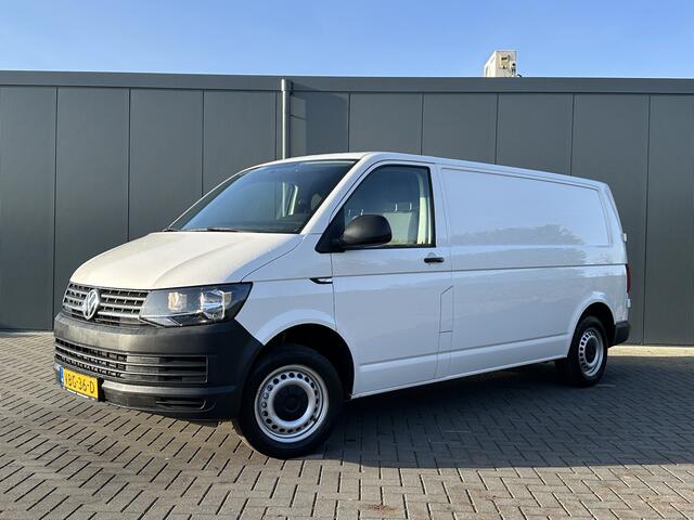 Volkswagen TRANSPORTER 2.0 TDI 102 PK / L2H1 / UNIEK 29.774 KM !! / 1e EIGENAAR / TREKHAAK / AIRCO / 3 ZITS