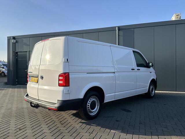 Volkswagen TRANSPORTER 2.0 TDI 102 PK / L2H1 / UNIEK 29.774 KM !! / 1e EIGENAAR / TREKHAAK / AIRCO / 3 ZITS