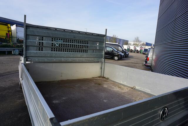 Volkswagen TRANSPORTER 110pk Dubbele cabine 6-persoons Apple Carplay Airco Pick-Up Open laadbak