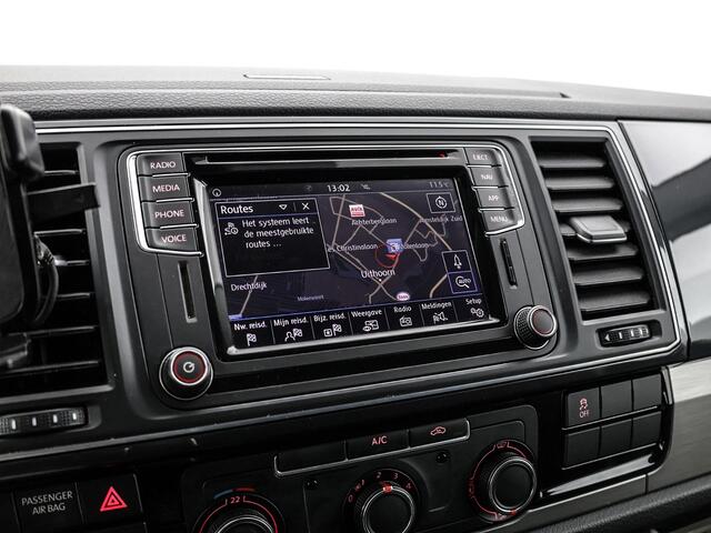 Volkswagen TRANSPORTER 2.0 TDI 204pk DSG L1H1 4Motion Highline · Camera · Apple/Android Car Play · Navigatie · ACC · P-Sensoren · Trekhaak · 17'' Inch ·