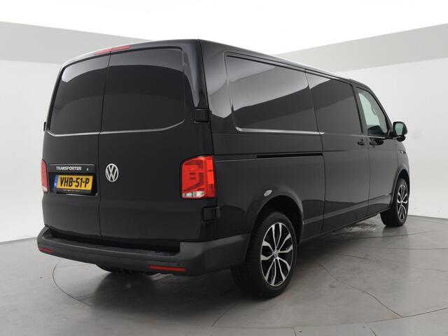 Volkswagen TRANSPORTER T6.1 2.0 TDI 150 PK DSG AUT. L2H1 + 18 INCH | LED | APPLE CARPLAY | COMFORTSTOELEN | NAVIGATIE