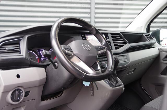 Volkswagen TRANSPORTER 2.0 TDI L2 3-ZITS, 150PK AUT. CAMERA, NAVI, CRUISE, AIRCO, CARPLAY, LEDER MF STUURWIEL