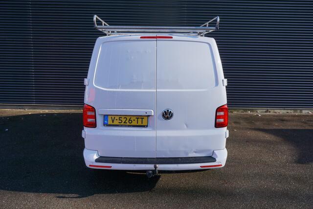 Volkswagen TRANSPORTER 150pk L1 Highline 2x schuifdeur Glaslook Navigatie Apple carplay Camera Trekhaak Imperiaal
