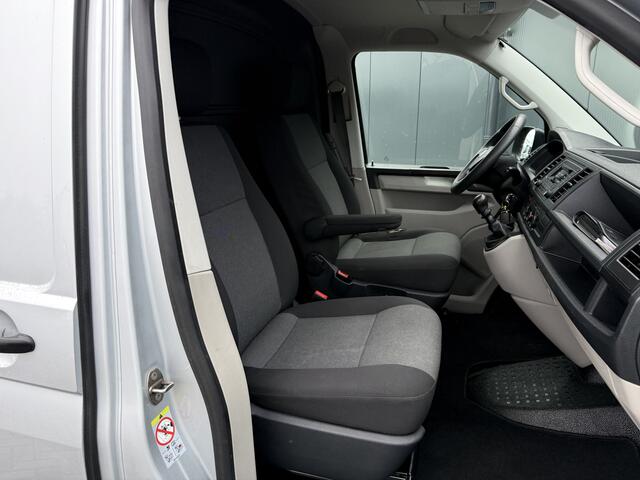 Volkswagen TRANSPORTER 2.0 TDI 150 PK / L2H1 / 1e EIG. / IMPERIAAL / TREKHAAK / AIRCO / CRUISE / PDC