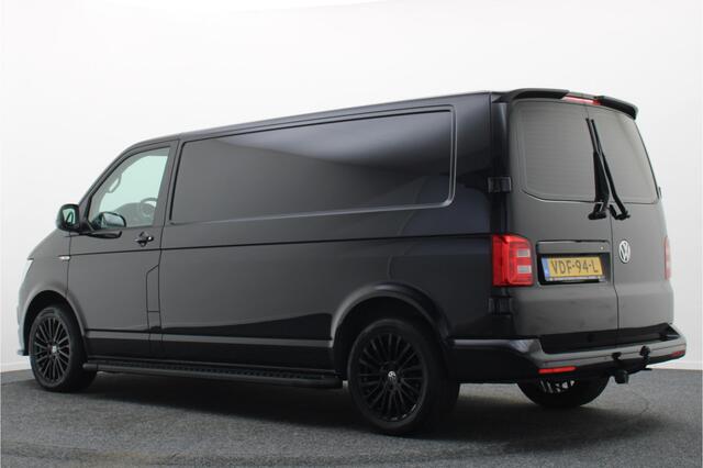 Volkswagen TRANSPORTER 2.0 TDI 150 PK L2H1 Highline 3-Zits, Verwarmde Voorruit, Apple Carplay, Cruise, PDC, DAB, Trekhaak, 18''