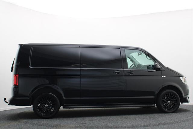 Volkswagen TRANSPORTER 2.0 TDI 150 PK L2H1 Highline 3-Zits, Verwarmde Voorruit, Apple Carplay, Cruise, PDC, DAB, Trekhaak, 18''