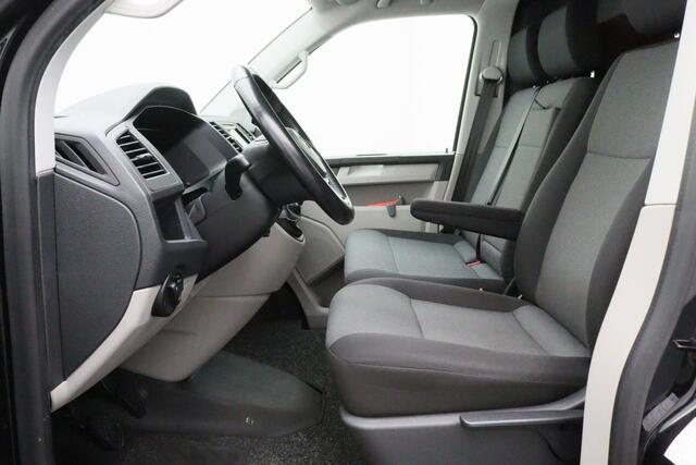 Volkswagen TRANSPORTER 2.0 TDI 150 PK L2H1 Highline 3-Zits, Verwarmde Voorruit, Apple Carplay, Cruise, PDC, DAB, Trekhaak, 18''