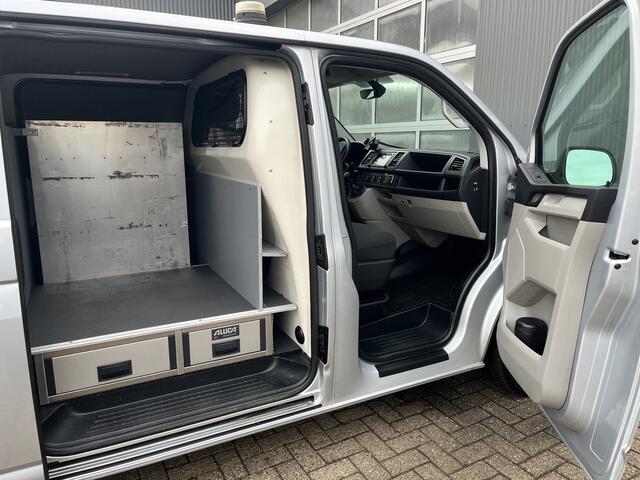Volkswagen TRANSPORTER 2.0 TSI L2H1 Benzine / CNG Dubbele Schuifdeur Airco Cruise controle Bpm vrij Trekhaak Klep achter Omvormer Kastinrichting Standkachel Euro 6 Benzine Ideaal voor ombouw naar Camper !!