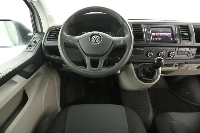 Volkswagen TRANSPORTER 2.0 TDI 140PK L2H1 | DC | 6 Zits | Airco | Carplay | Navi | Imperiaal | Trekhaak