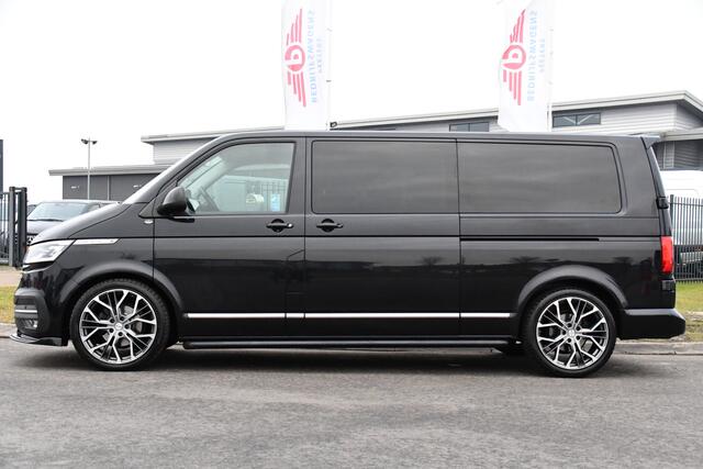 Volkswagen TRANSPORTER 2.0 TDI L2H1 30 DC Caravelle Virtual, Camera, Carplay, Leder, LED, 2 x Electrische deur, Clima, Trekhaak, 150pk, Automaat, Uniek! Bulli, Highline!