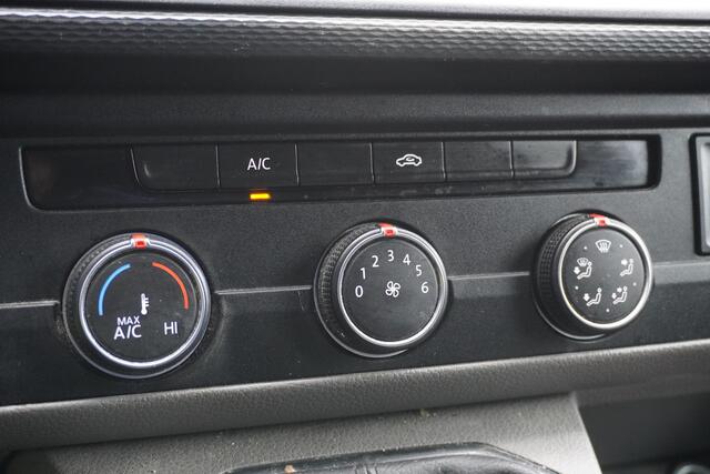 Volkswagen TRANSPORTER 2.0 TDI L2 - EURO 6 - Airco - Cruise - PDC - ¤14.900,- Excl.