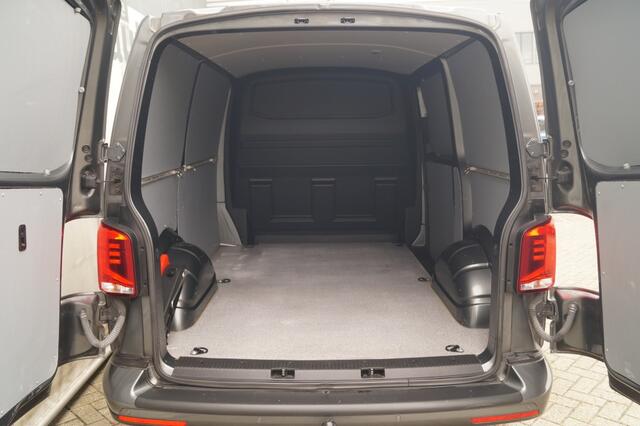 Volkswagen TRANSPORTER 2.0 TDI 150pk DSG L1-H1 Bulli -DIGI-NAVI-PDC-TREKHAAK-