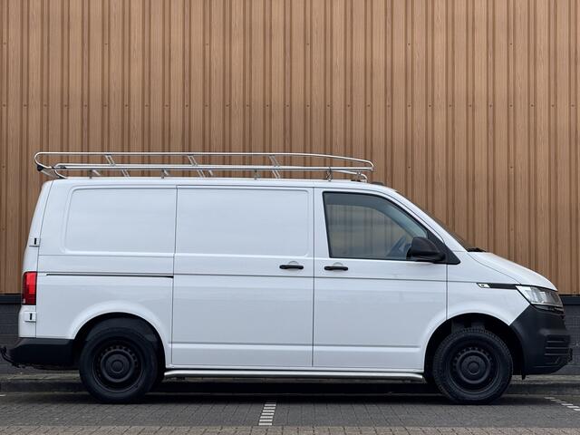 Volkswagen TRANSPORTER 2.0 TDI L1H1 26 Economy Business | Parkeersensor Achter | Cruise Control | Apple Carplay | 3 Zits | Airconditioning |
