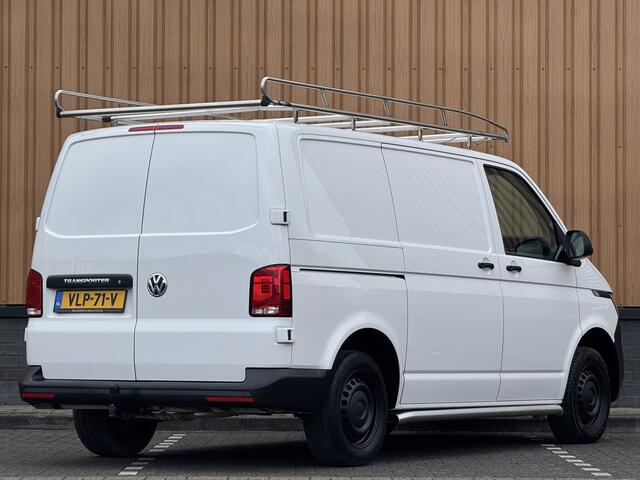 Volkswagen TRANSPORTER 2.0 TDI L1H1 26 Economy Business | Parkeersensor Achter | Cruise Control | Apple Carplay | 3 Zits | Airconditioning |