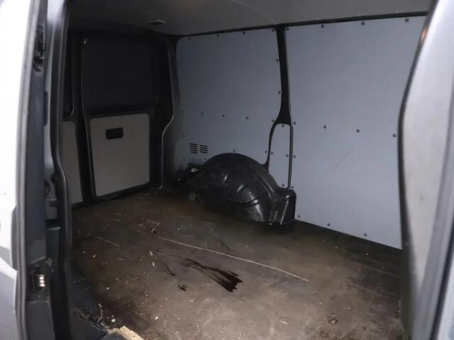 Volkswagen TRANSPORTER 2.0 TDI L1H1 Comfortline marge auto !! | Airco | LMV |Cv 3-pers Cruise control 2017