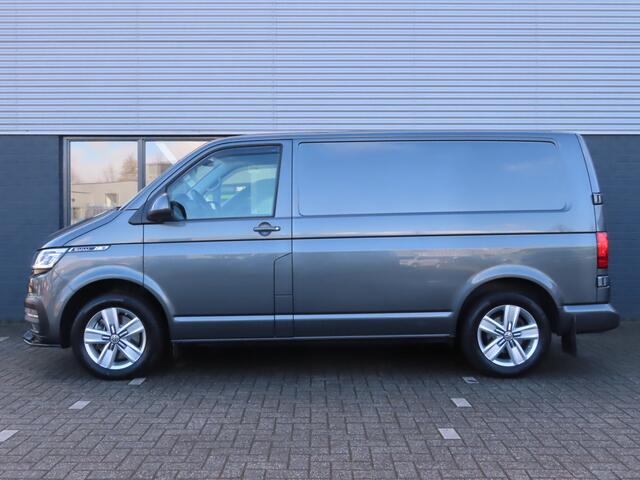 Volkswagen TRANSPORTER 2.0 TDI L1H1 28 Bulli DSG | Full led | camera | adaptive cruise | standkachel