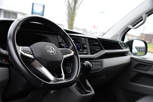 Volkswagen TRANSPORTER 2.0 TDI L2H1 DC 30 Bulli Edition Camera, Cruise, Carplay, LED, Leder, 150pk, Stoelverwarming, Standkachel, Uniek!