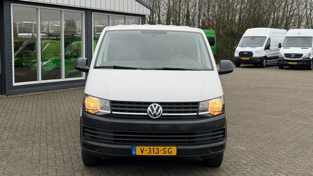 Volkswagen TRANSPORTER 2.0 TDI 84KW 115PK L2H1 EURO 6 AIRCO/ TTEKHAAK/ CRUISE CONTROL/ 100% DEALERONDERHOUDEN