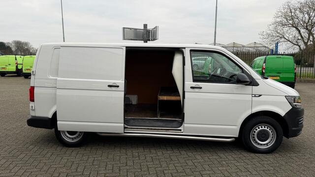 Volkswagen TRANSPORTER 2.0 TDI 84KW 115PK L2H1 EURO 6 AIRCO/ TTEKHAAK/ CRUISE CONTROL/ 100% DEALERONDERHOUDEN