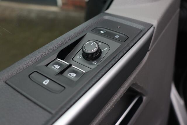 Volkswagen TRANSPORTER 2.0 TDI DSG L2H1 DC Bulli, Leder, 2x schuifdeur