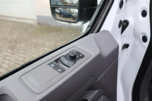 Volkswagen TRANSPORTER 2.0TDI 110KW L2H1 [Incl BPM]