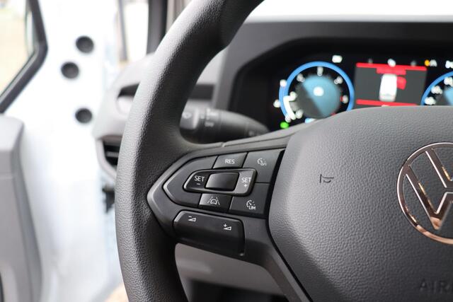 Volkswagen TRANSPORTER 2.0TDI 110KW L2H1 [Incl BPM]