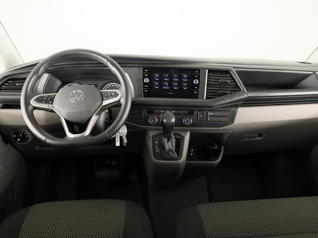 Volkswagen TRANSPORTER 2.0 TDI L2H1 32 DC Highline 150 pk Automaat | Navigatie | Trekhaak (afneembaar) | Adaptieve cruise control |